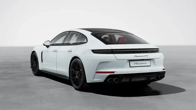 2026 Porsche Panamera - Image 22 of 31