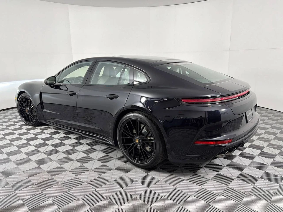 2026 Porsche Panamera - Image 3 of 5