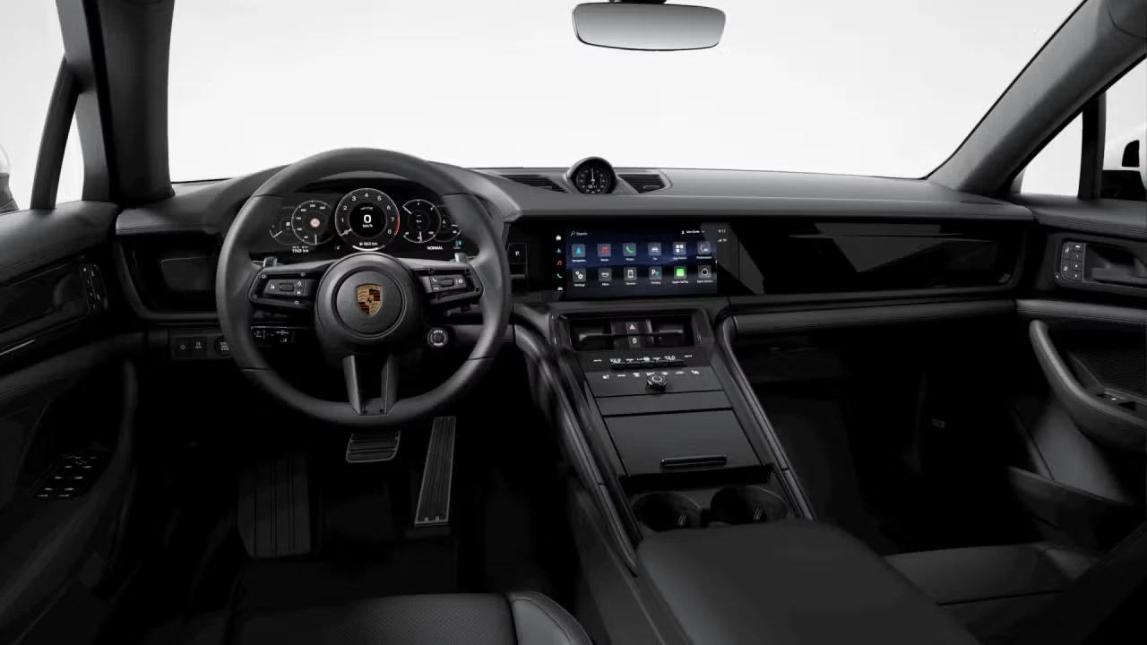 2026 Porsche Panamera - Image 28 of 31