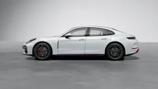 2026 Porsche Panamera - Image 13 of 31