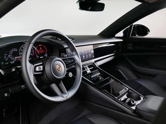 2026 Porsche 976 Panamera - Image 4 of 5