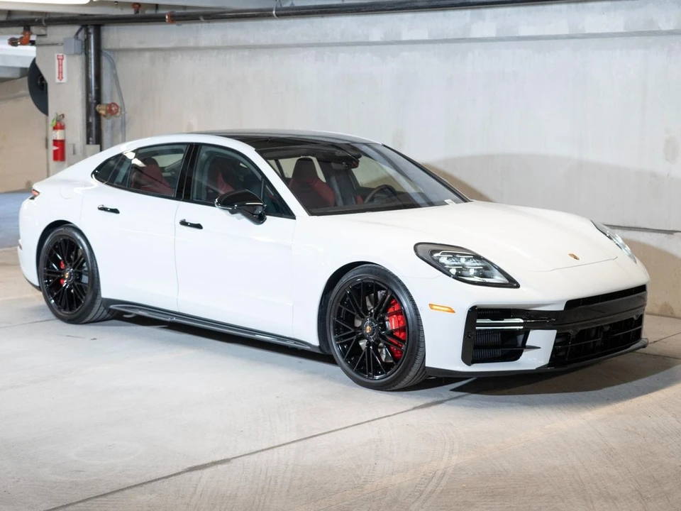 2026 Porsche Panamera - Image 7 of 29