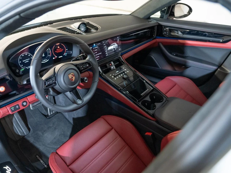 2026 Porsche Panamera - Image 4 of 29