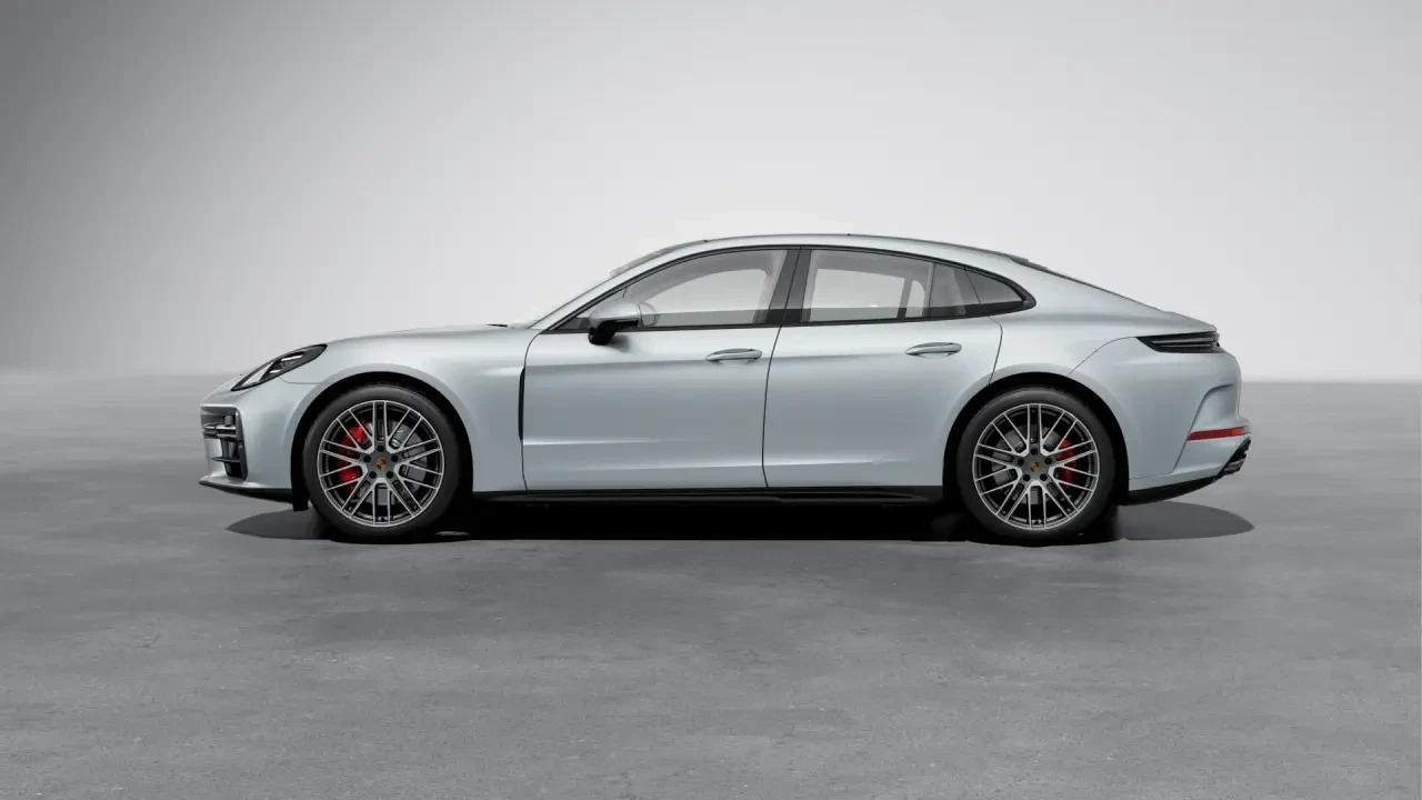 2026 Porsche 976 Panamera - Image 16 of 31