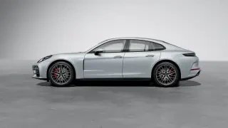 2026 Porsche 976 Panamera - Image 13 of 31