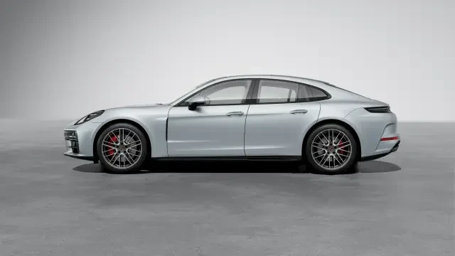 2026 Porsche 976 Panamera - Image 14 of 31