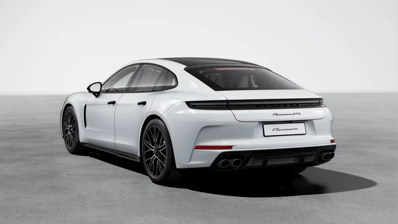 2026 Porsche Panamera - Image 20 of 30