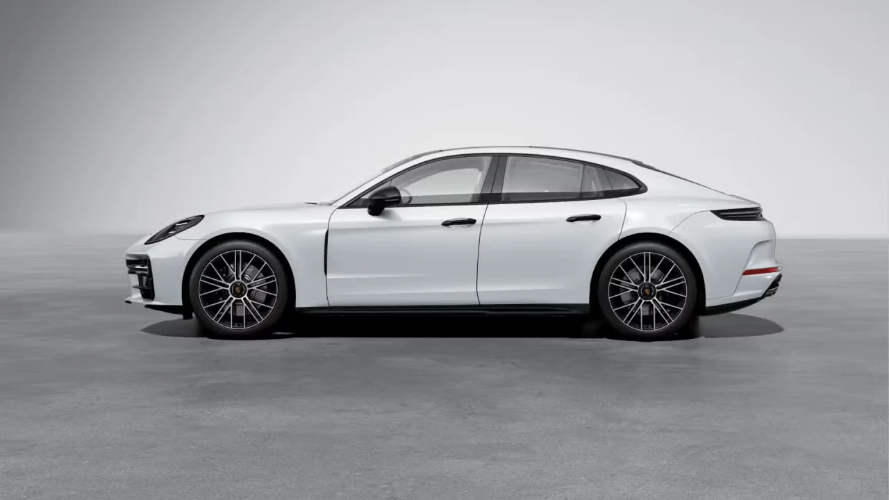 2026 Porsche Panamera - Image 12 of 30