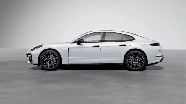 2026 Porsche Panamera - Image 10 of 30
