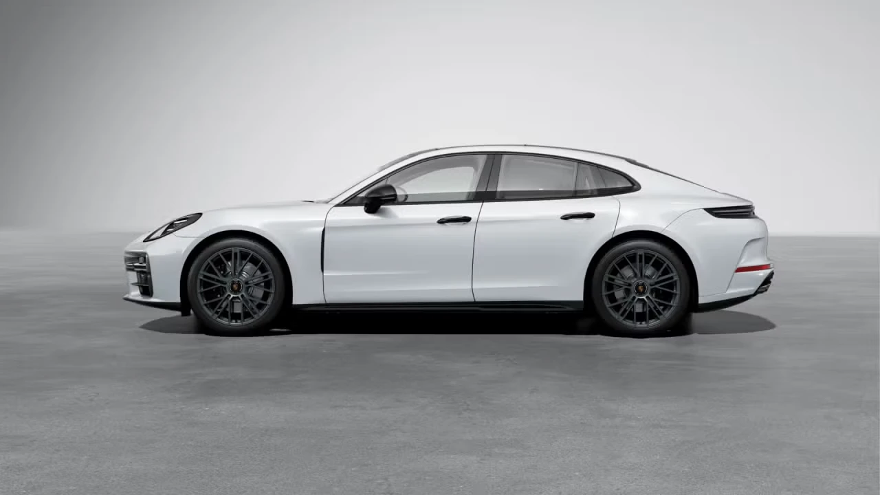 2026 Porsche Panamera - Image 12 of 30