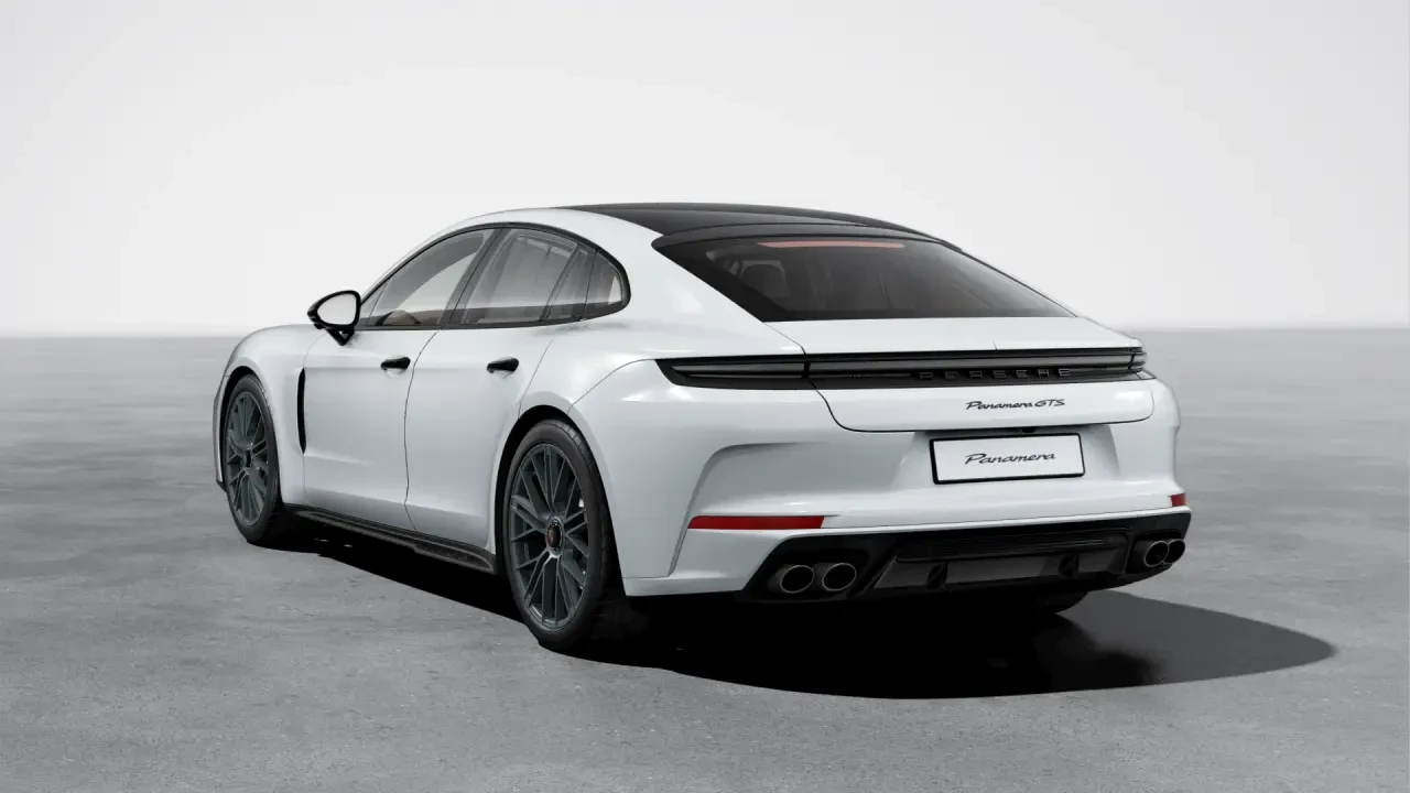 2026 Porsche Panamera - Image 24 of 30