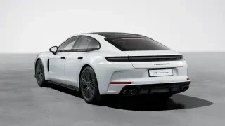 2026 Porsche Panamera - Image 21 of 30