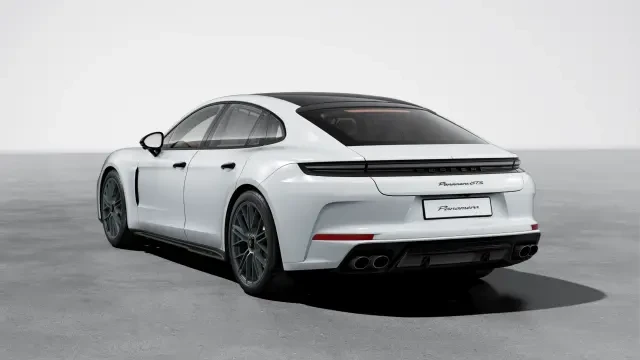 2026 Porsche Panamera - Image 22 of 30