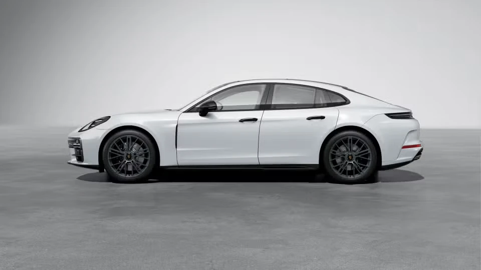 2026 Porsche Panamera - Image 11 of 30