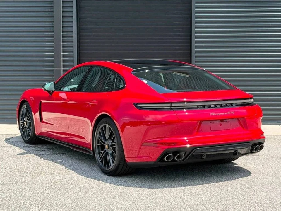 2026 Porsche 976 Panamera - Image 3 of 4
