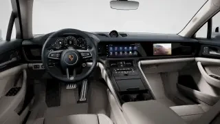 2026 Porsche Panamera - Image 29 of 31