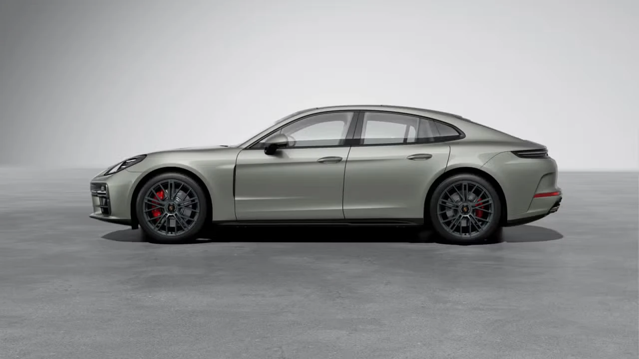 2026 Porsche Panamera - Image 13 of 31