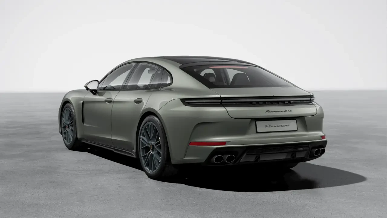 2026 Porsche Panamera - Image 25 of 31