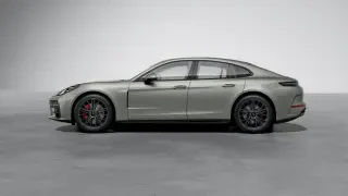 2026 Porsche Panamera - Image 14 of 31