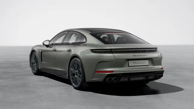 2026 Porsche Panamera - Image 19 of 31