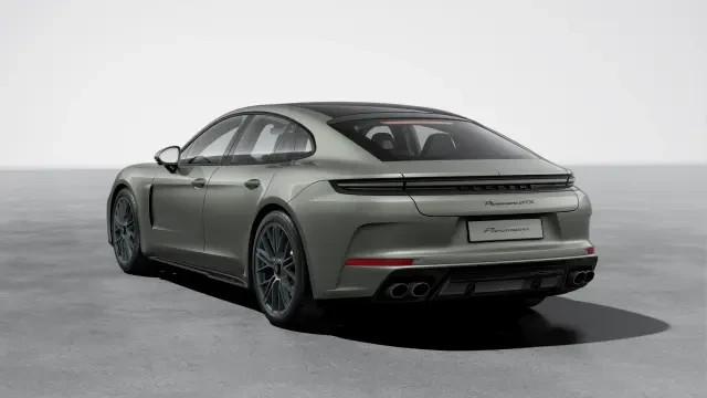 2026 Porsche Panamera - Image 23 of 31