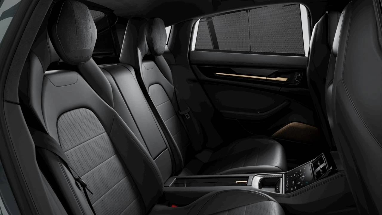2026 Porsche Panamera - Image 10 of 10