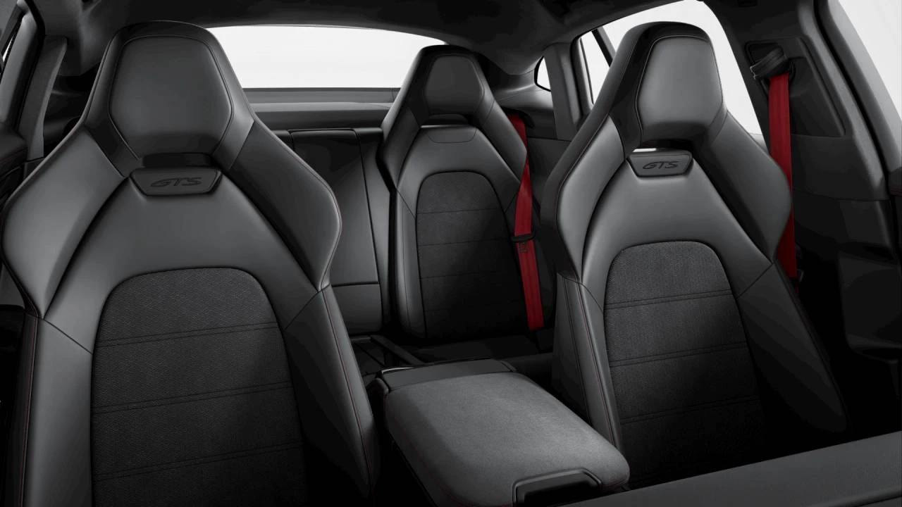 2026 Porsche 976 Panamera - Image 9 of 10