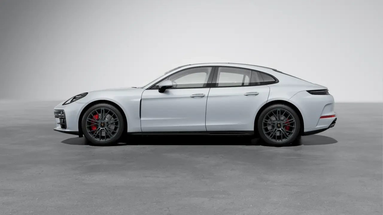 2026 Porsche 976 Panamera - Image 16 of 31