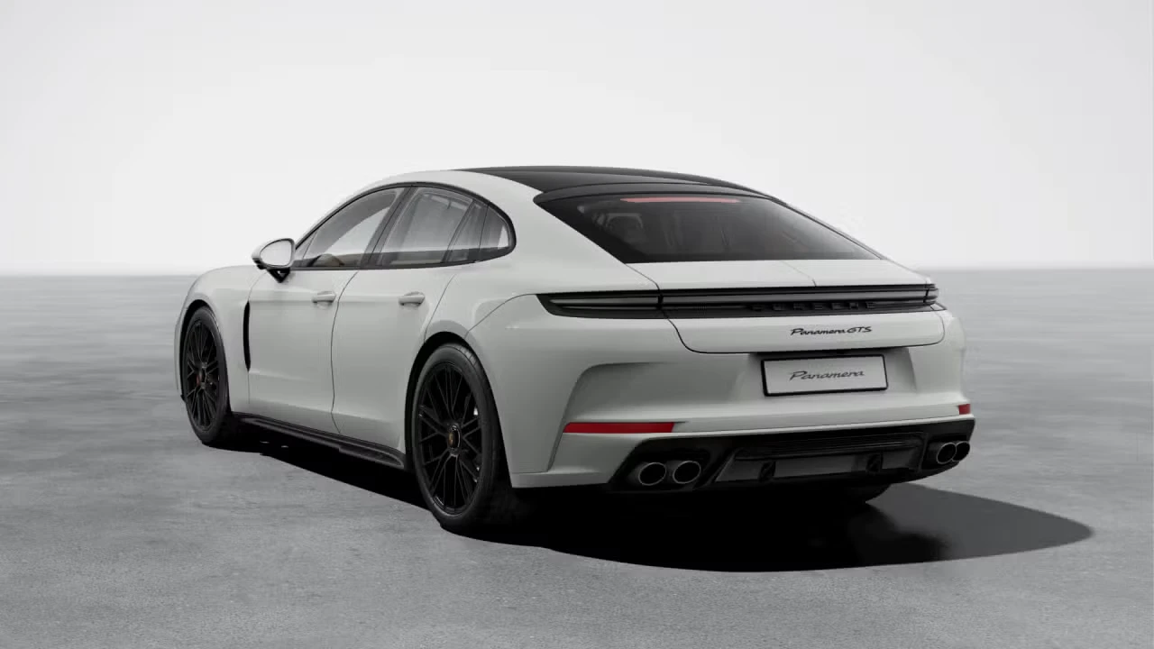 2026 Porsche Panamera - Image 20 of 31