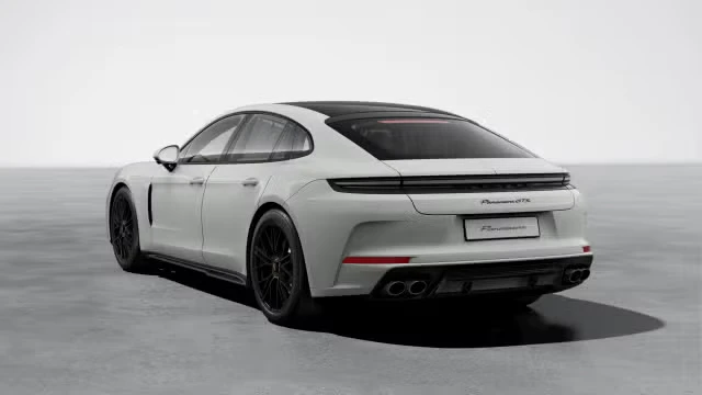 2026 Porsche Panamera - Image 18 of 31