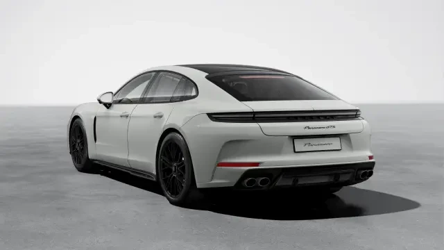 2026 Porsche Panamera - Image 22 of 31