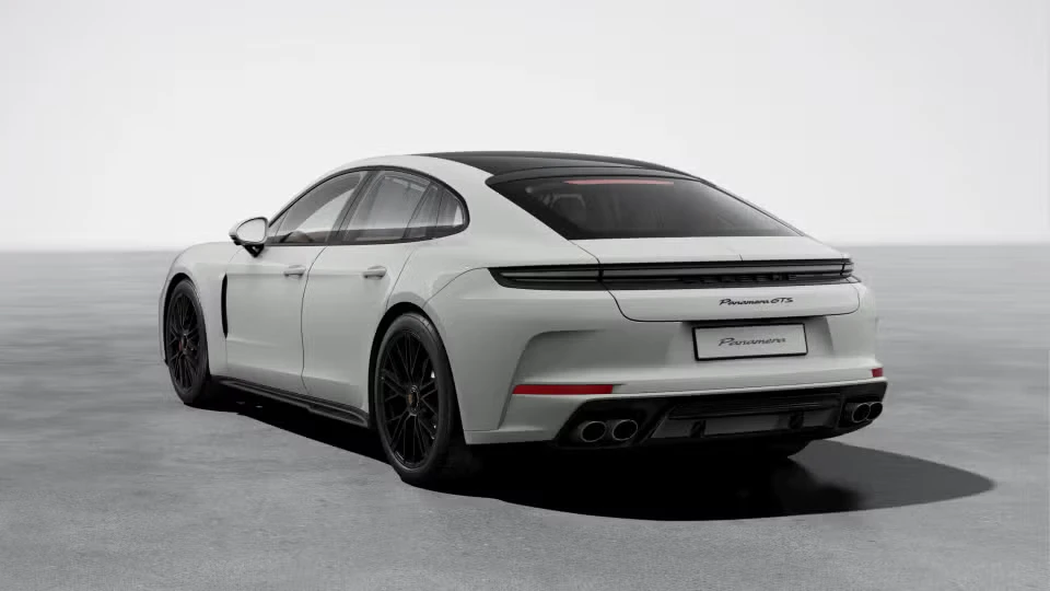2026 Porsche Panamera - Image 19 of 31