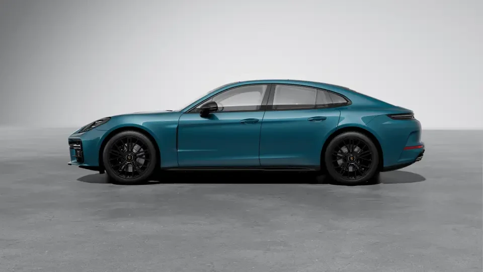 2026 Porsche Panamera - Image 15 of 31