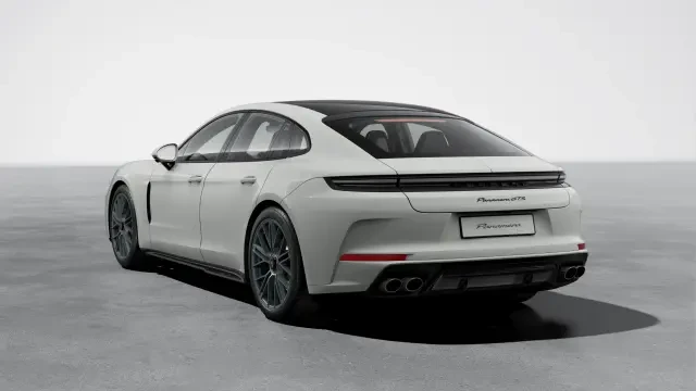 2026 Porsche Panamera - Image 22 of 30