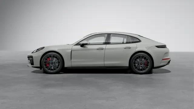 2026 Porsche Panamera - Image 14 of 30