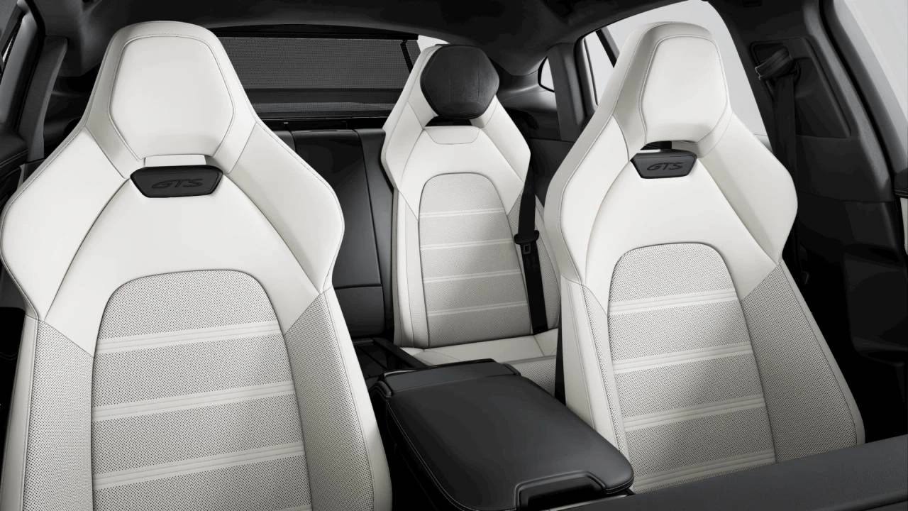 2026 Porsche Panamera - Image 5 of 5