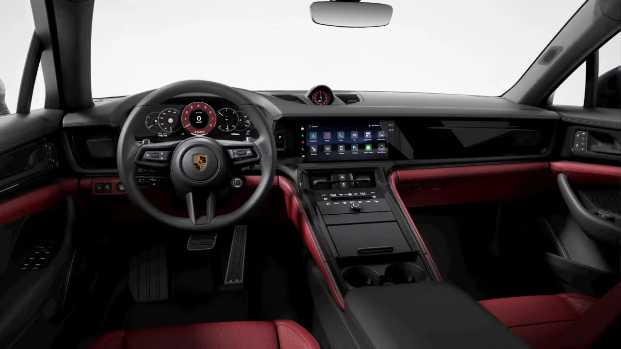 2026 Porsche Panamera - Image 28 of 30