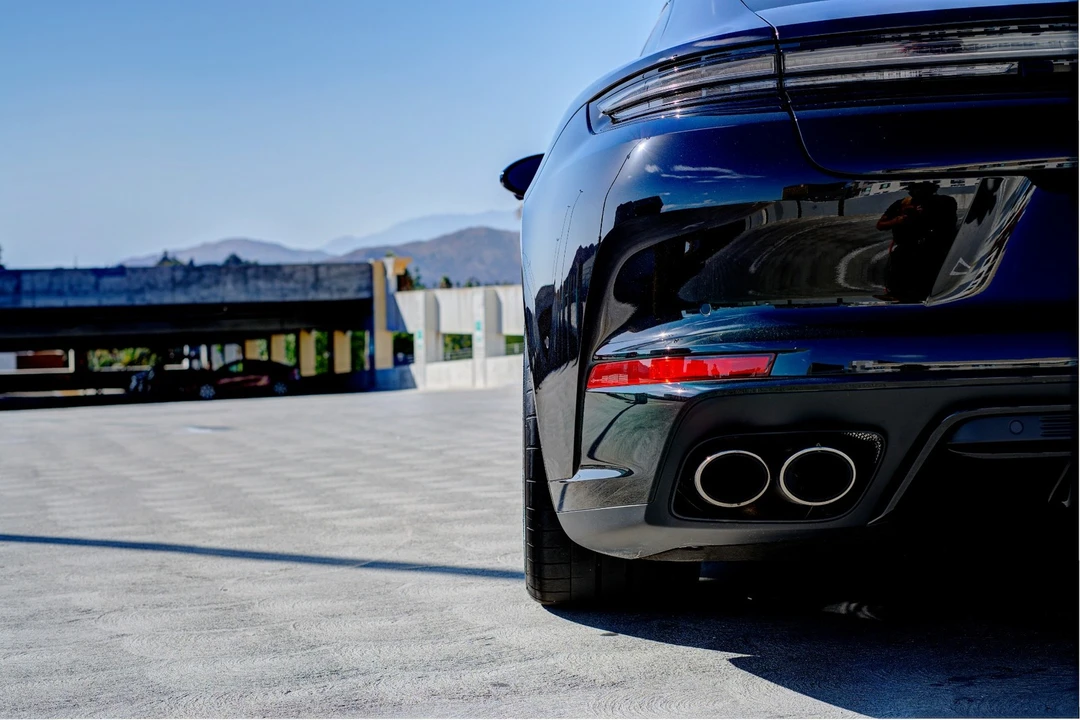 2026 Porsche 976 Panamera - Image 16 of 31