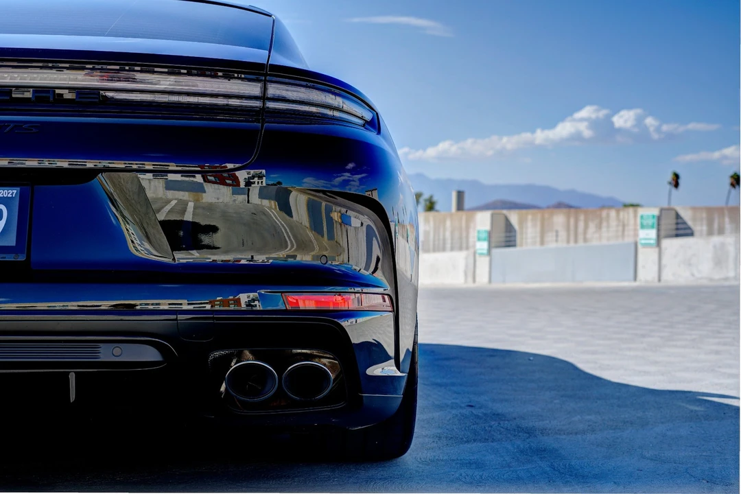 2026 Porsche 976 Panamera - Image 17 of 31