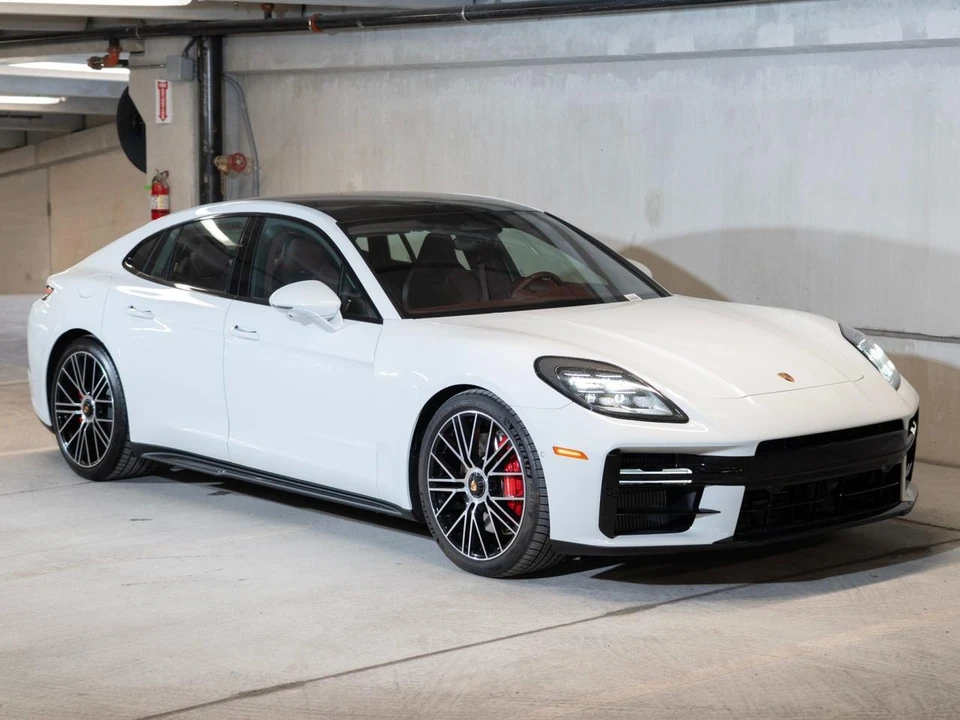 2026 Porsche Panamera - Image 7 of 30