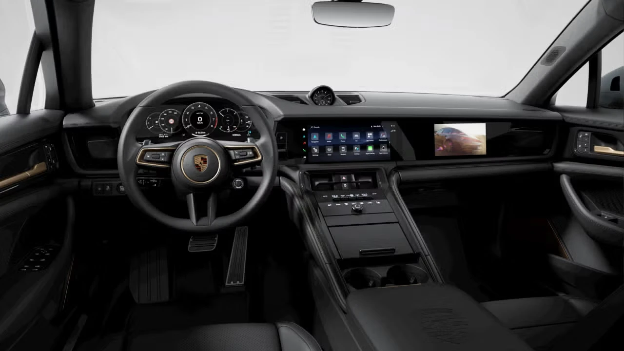 2026 Porsche Panamera - Image 28 of 31