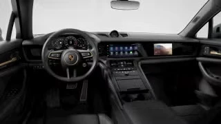 2026 Porsche Panamera - Image 25 of 31