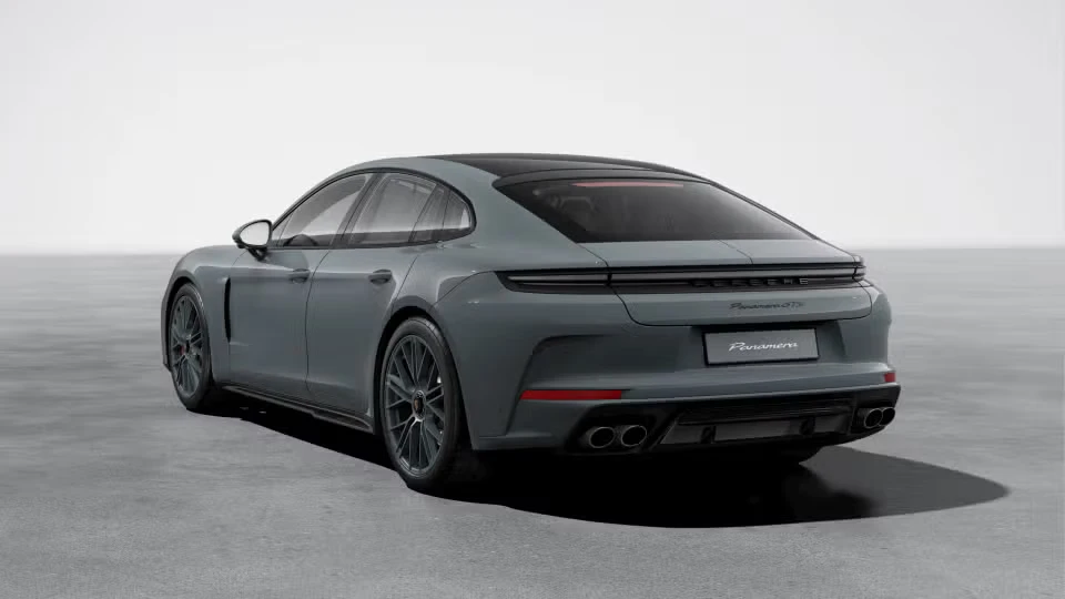 2026 Porsche Panamera - Image 19 of 31