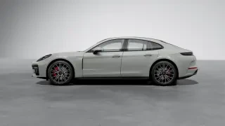 2026 Porsche Panamera - Image 13 of 31