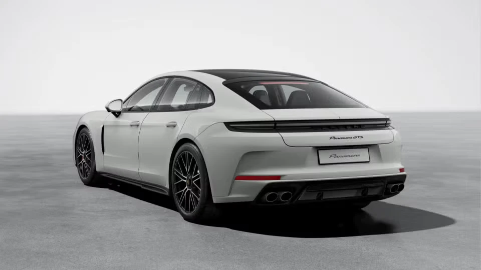 2026 Porsche Panamera - Image 19 of 31