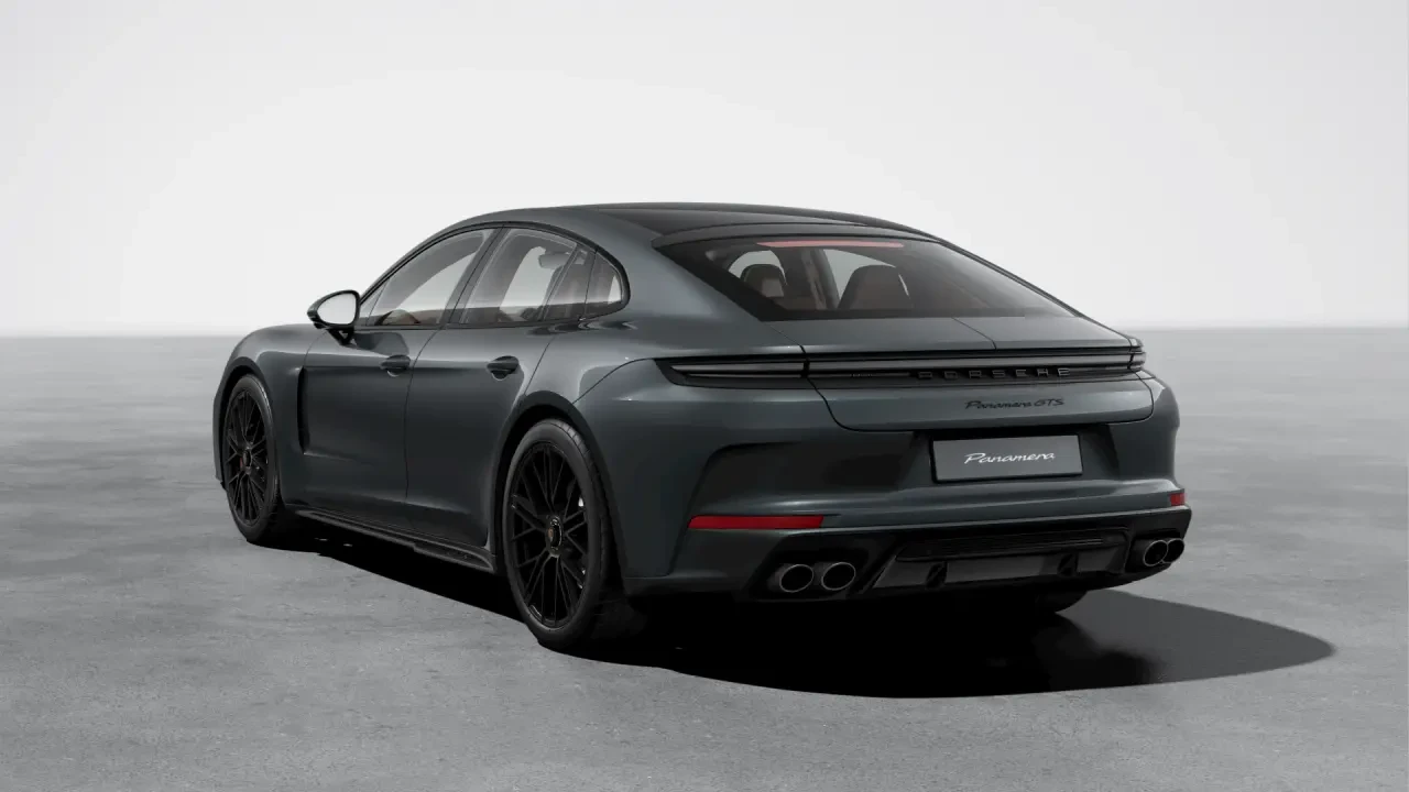 2026 Porsche Panamera - Image 24 of 31