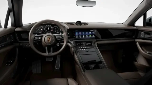 2026 Porsche Panamera - Image 30 of 31