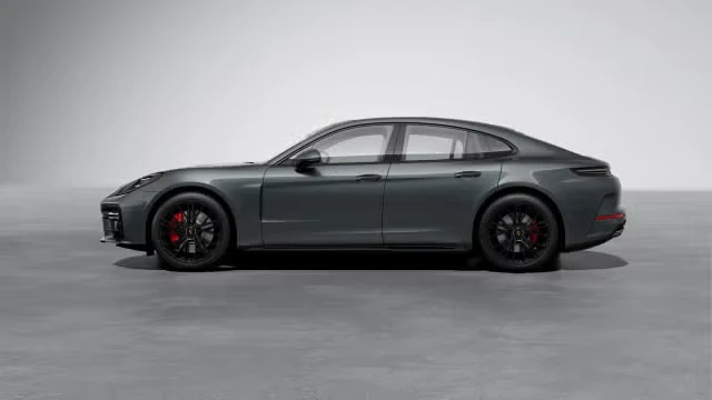 2026 Porsche Panamera - Image 10 of 31