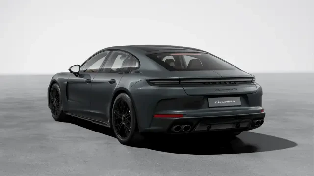 2026 Porsche Panamera - Image 22 of 31