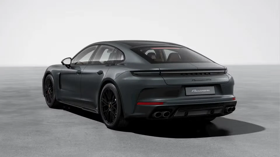 2026 Porsche Panamera - Image 19 of 31